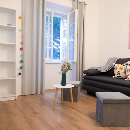Cosy Castle Flat In Ljubljana Center - Free Parking Apartment Exterior photo